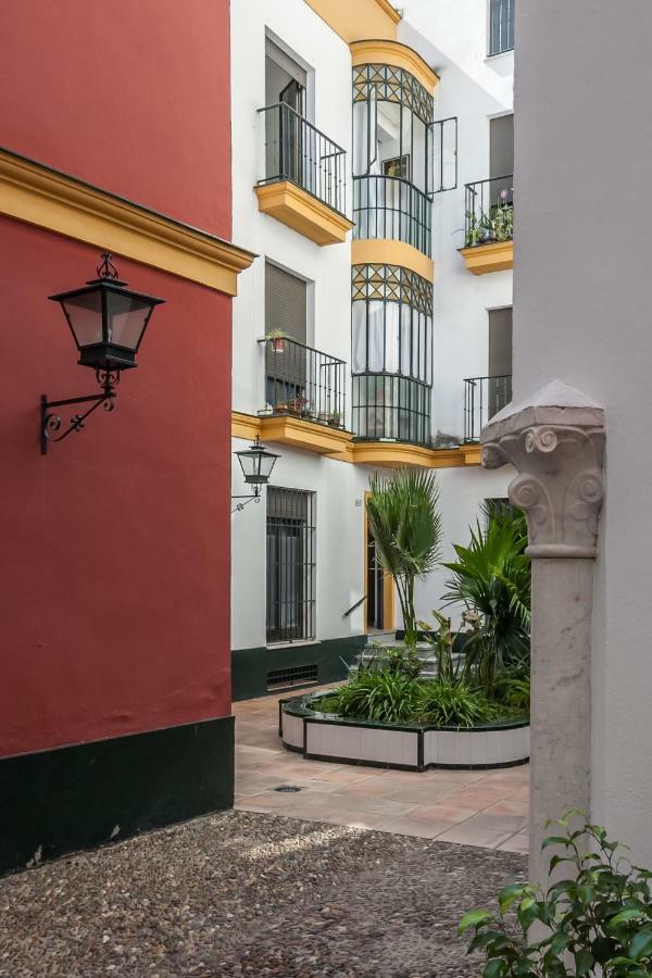 Pilatos Central Superior Sevilla Kültér fotó